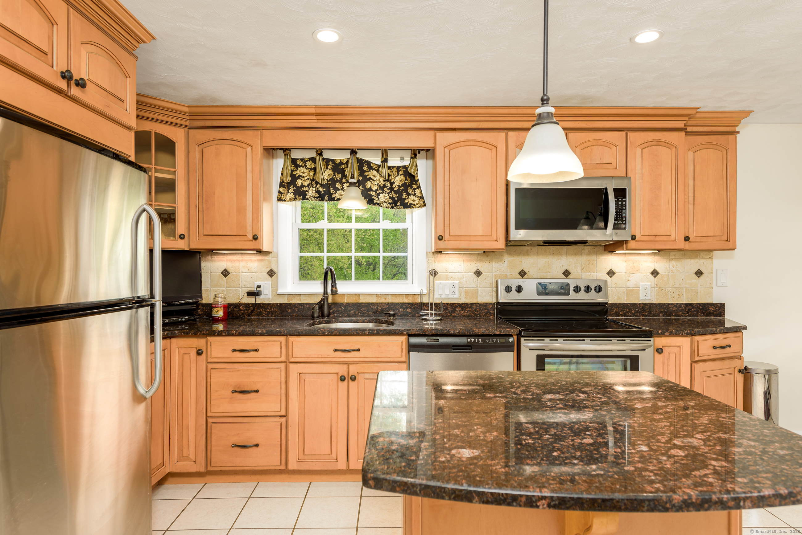 458 Somers Road, Ellington, Connecticut image 9