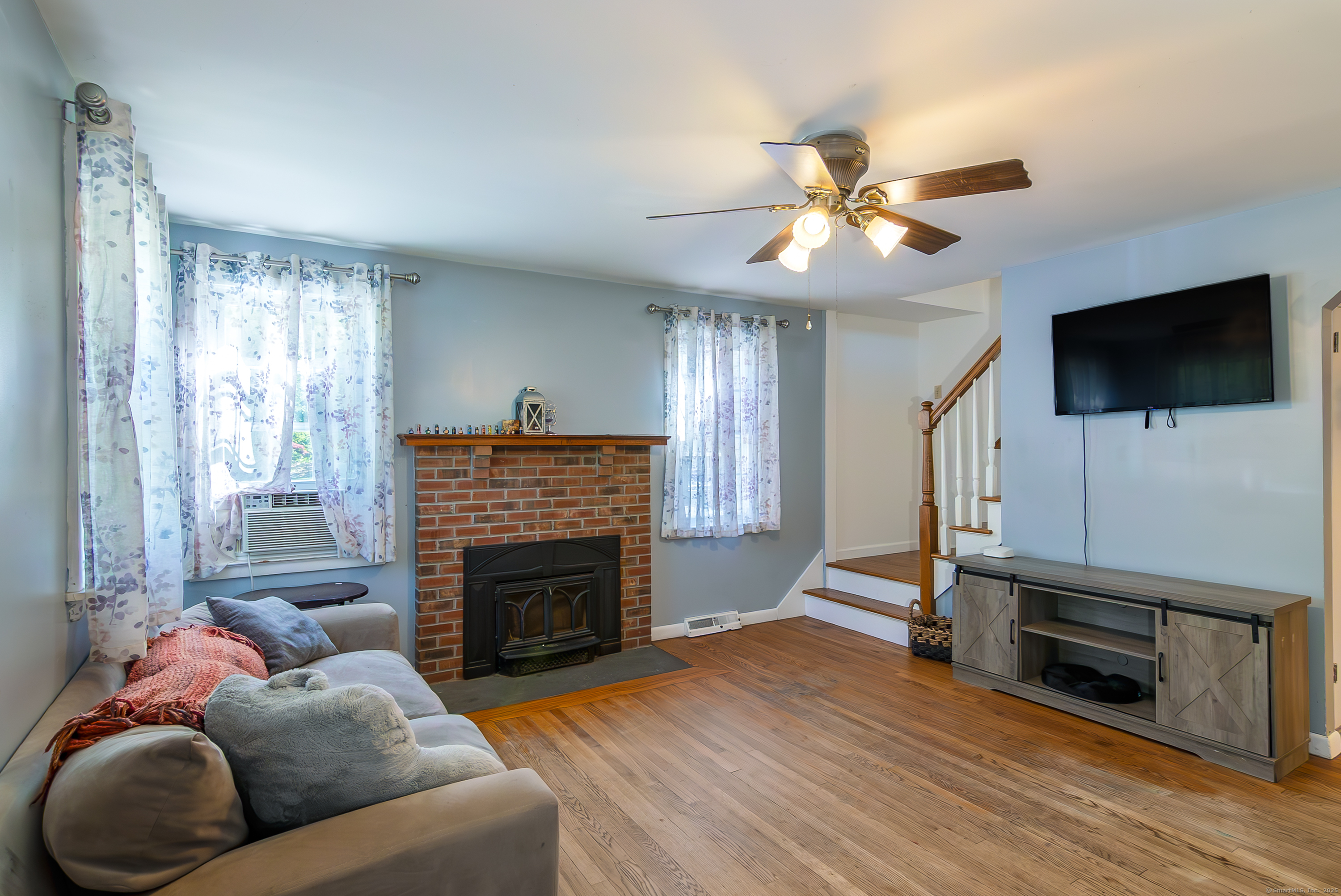 297 Old Post Road, Clinton, Connecticut image 4