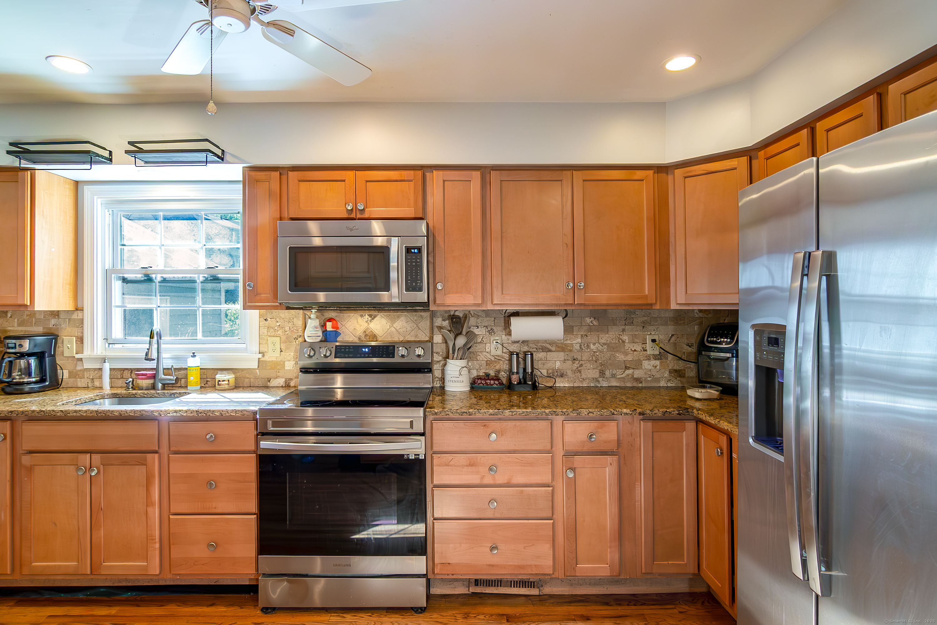 297 Old Post Road, Clinton, Connecticut image 9