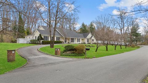 Single Family Residence in Greenwich CT 1 Stepping Stone Lane.jpg