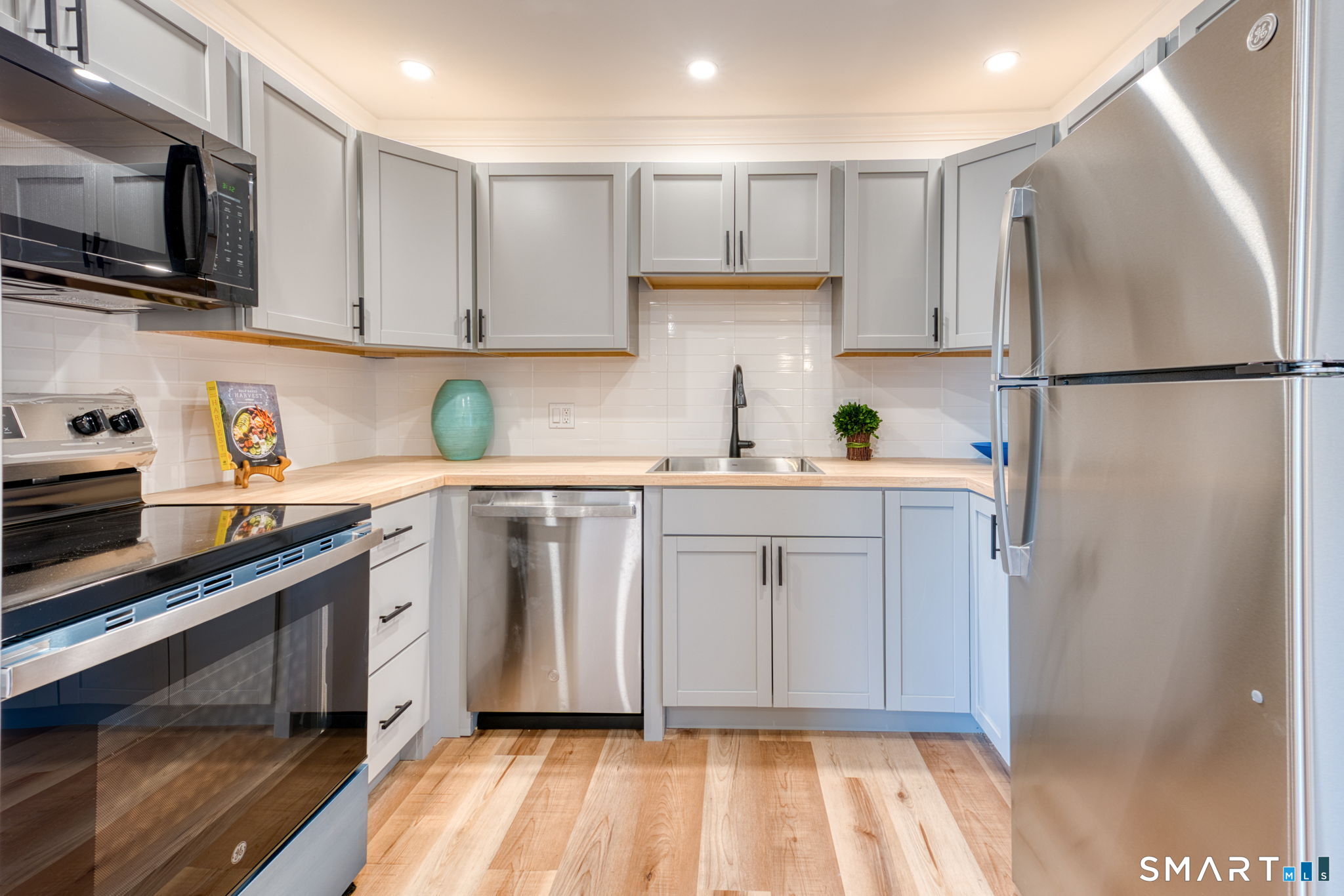 443 East Mitchell Avenue 443