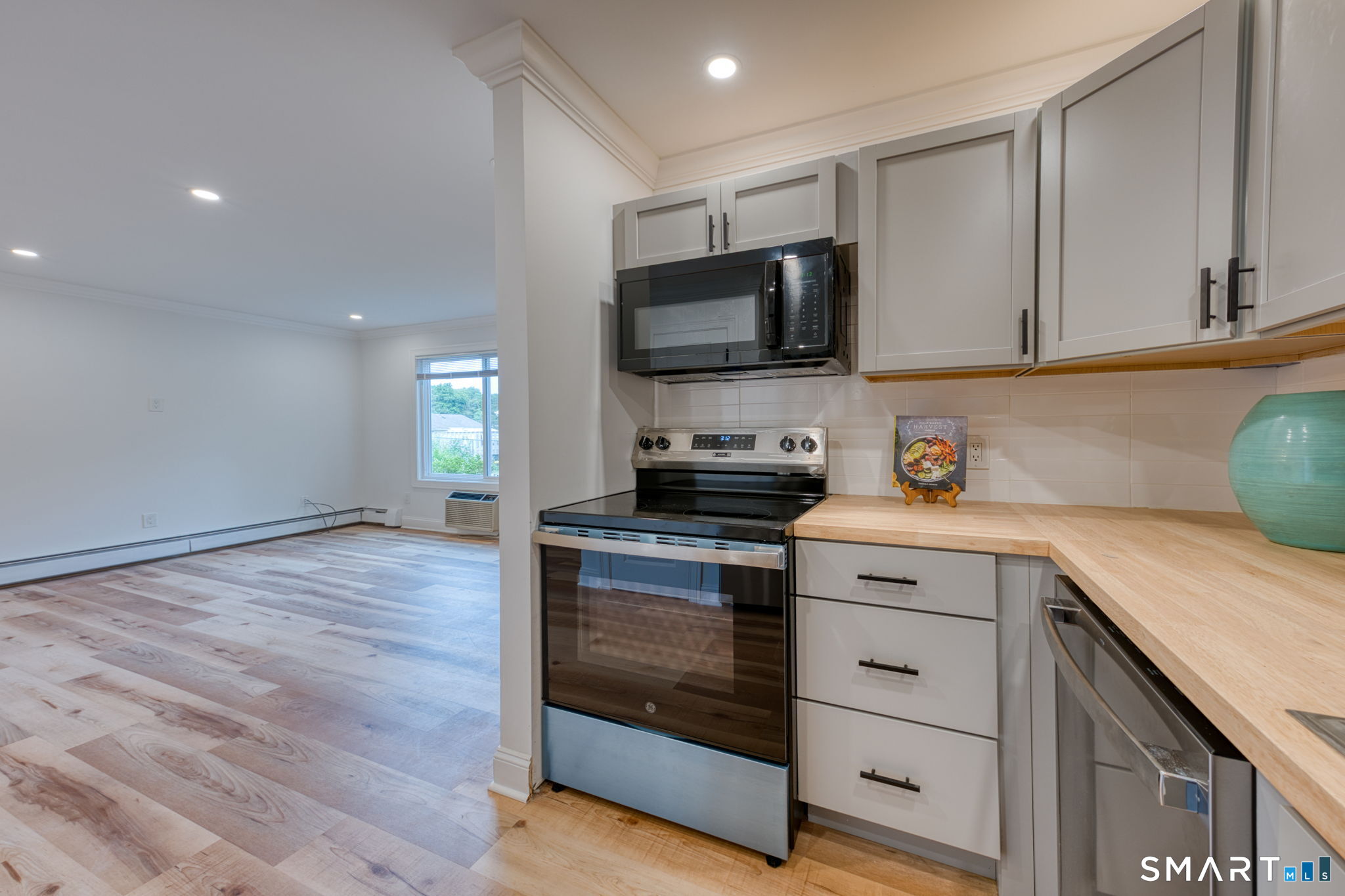 443 East Mitchell Avenue 443