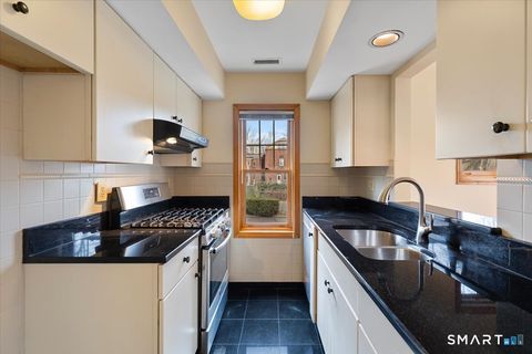 Tiny photo for 229 Wooster Street #2R, New Haven, CT 06511 (MLS # 24144707)