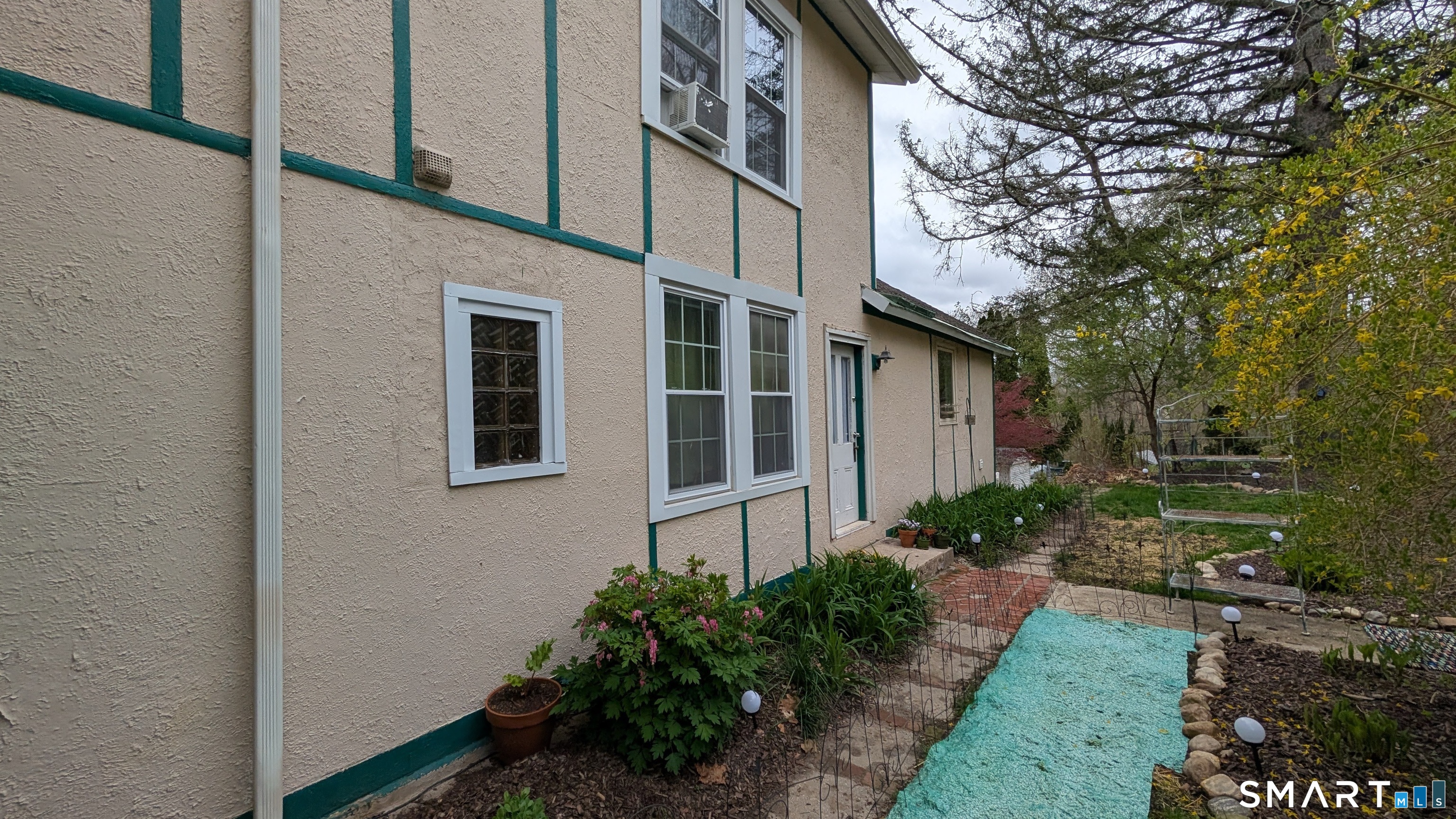 33 Baltic Heights