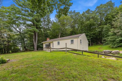 A home in New Hartford