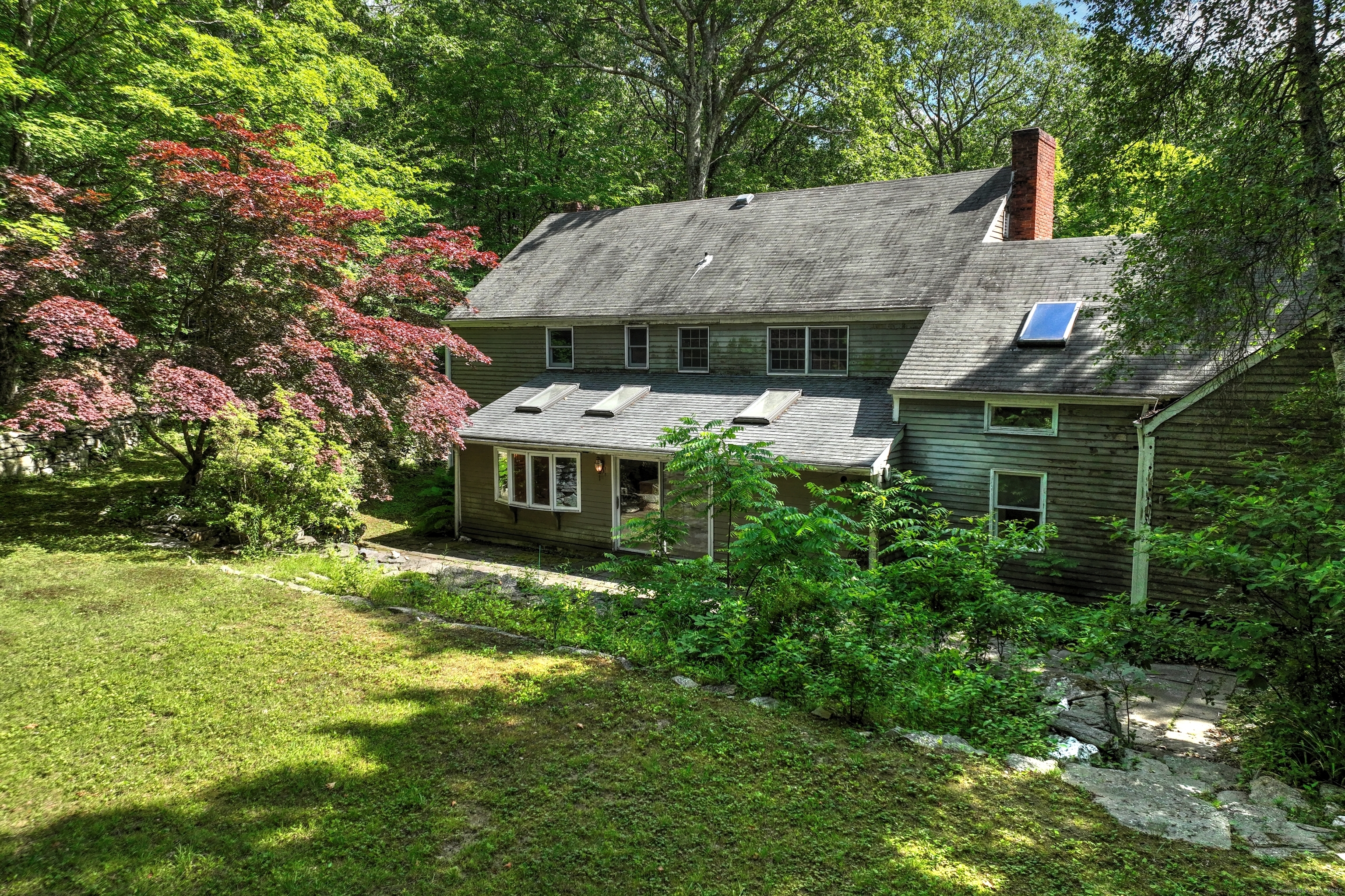 22 East Woods Road
