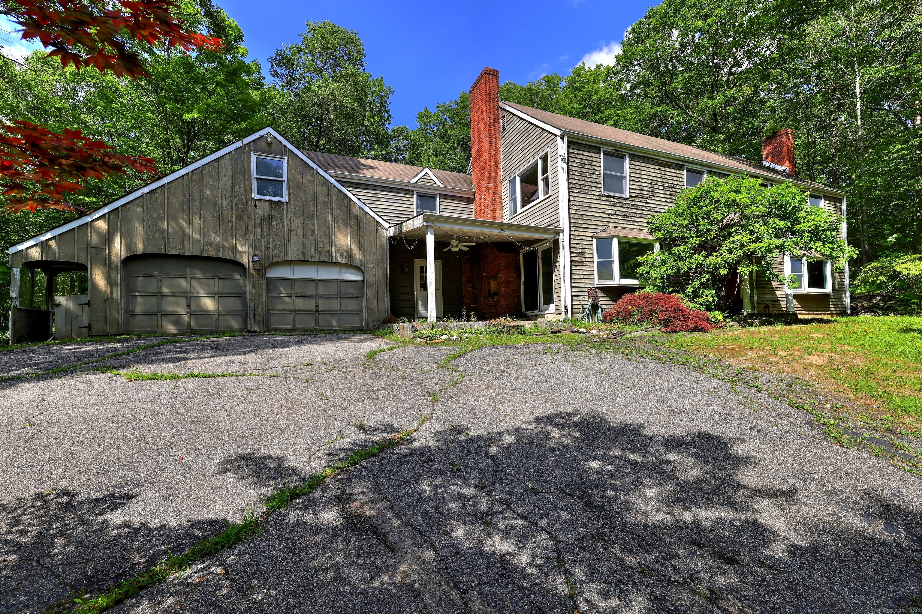 22 East Woods Road