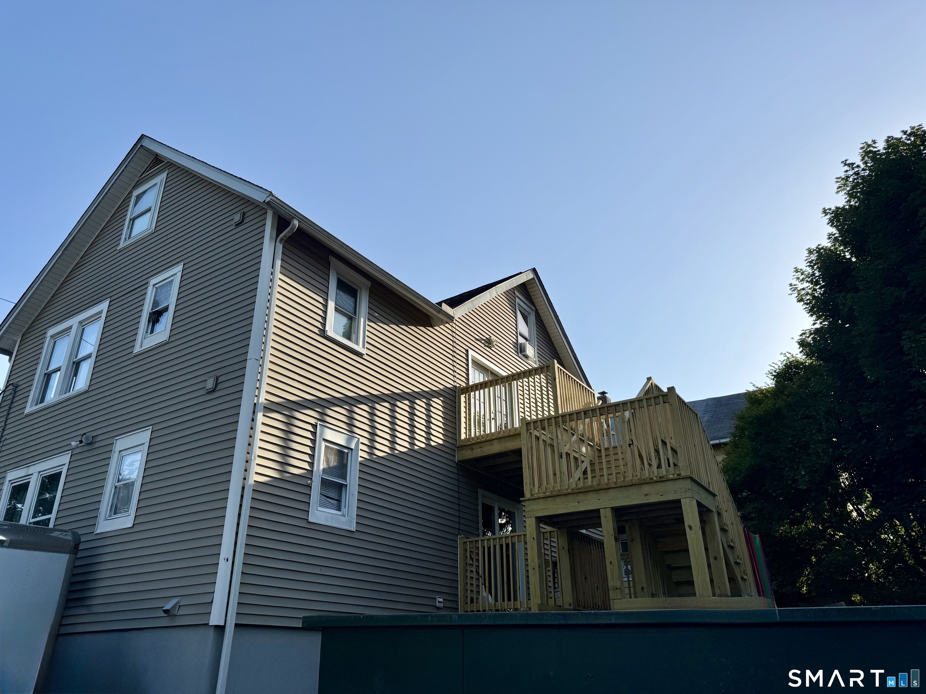 11 Windsor Place