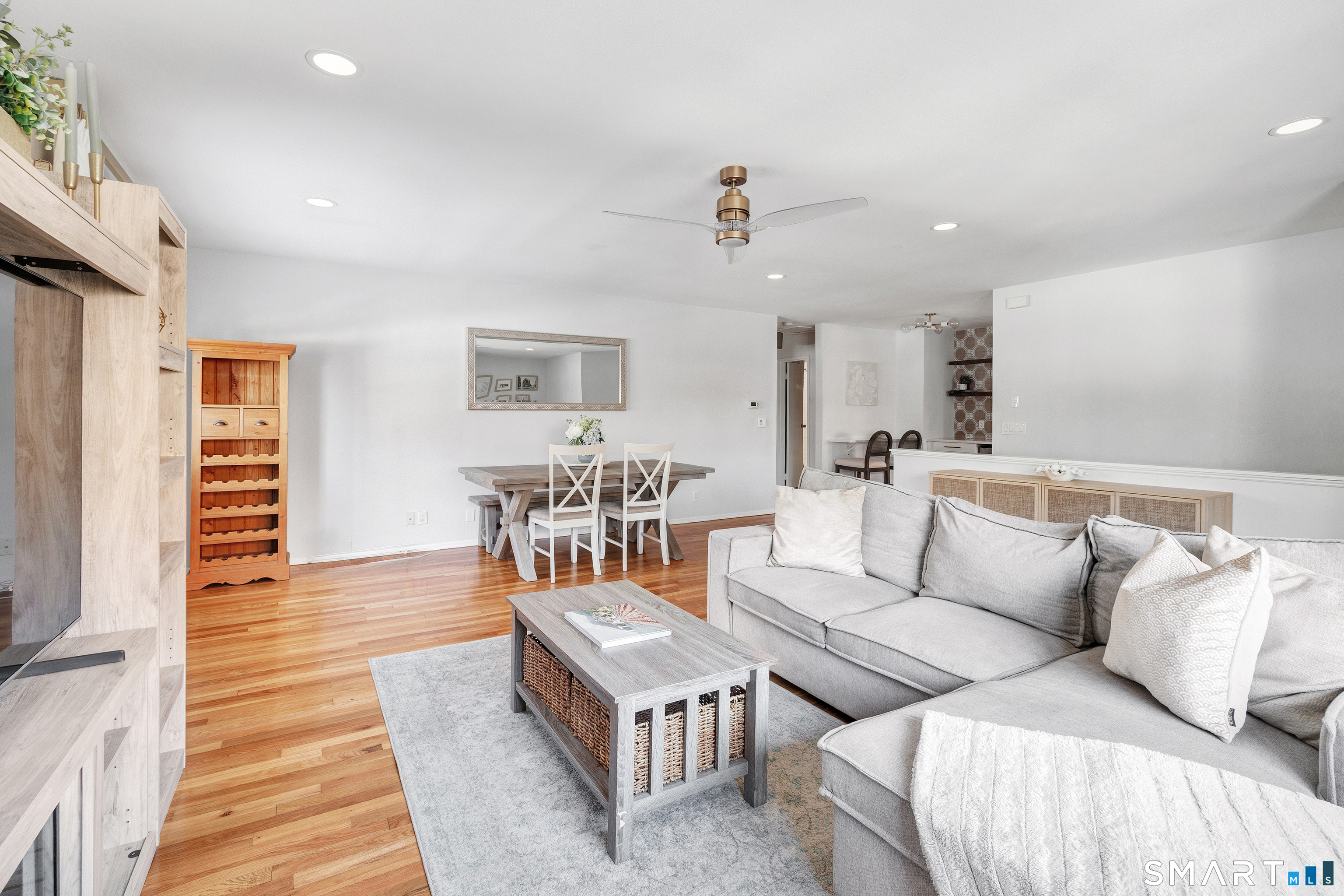 245 Unquowa Road APT 6