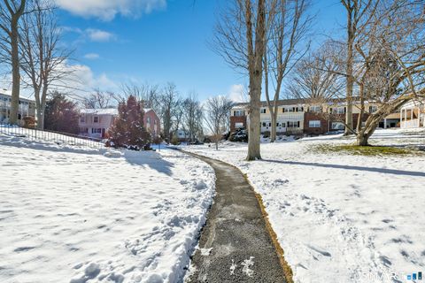 Tiny photo for 245 Unquowa Road #APT 6, Fairfield, CT 06824 (MLS # 24148815)
