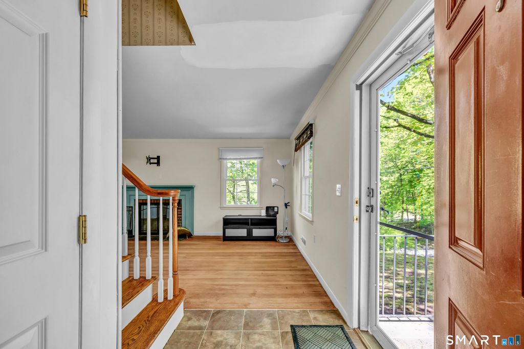Photo of 3 Mountain Road, Danbury, CT 06810 (MLS # 24171369)