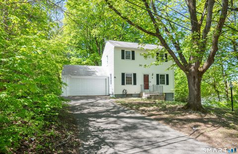 Photo of 3 Mountain Road, Danbury, CT 06810 (MLS # 24171369)