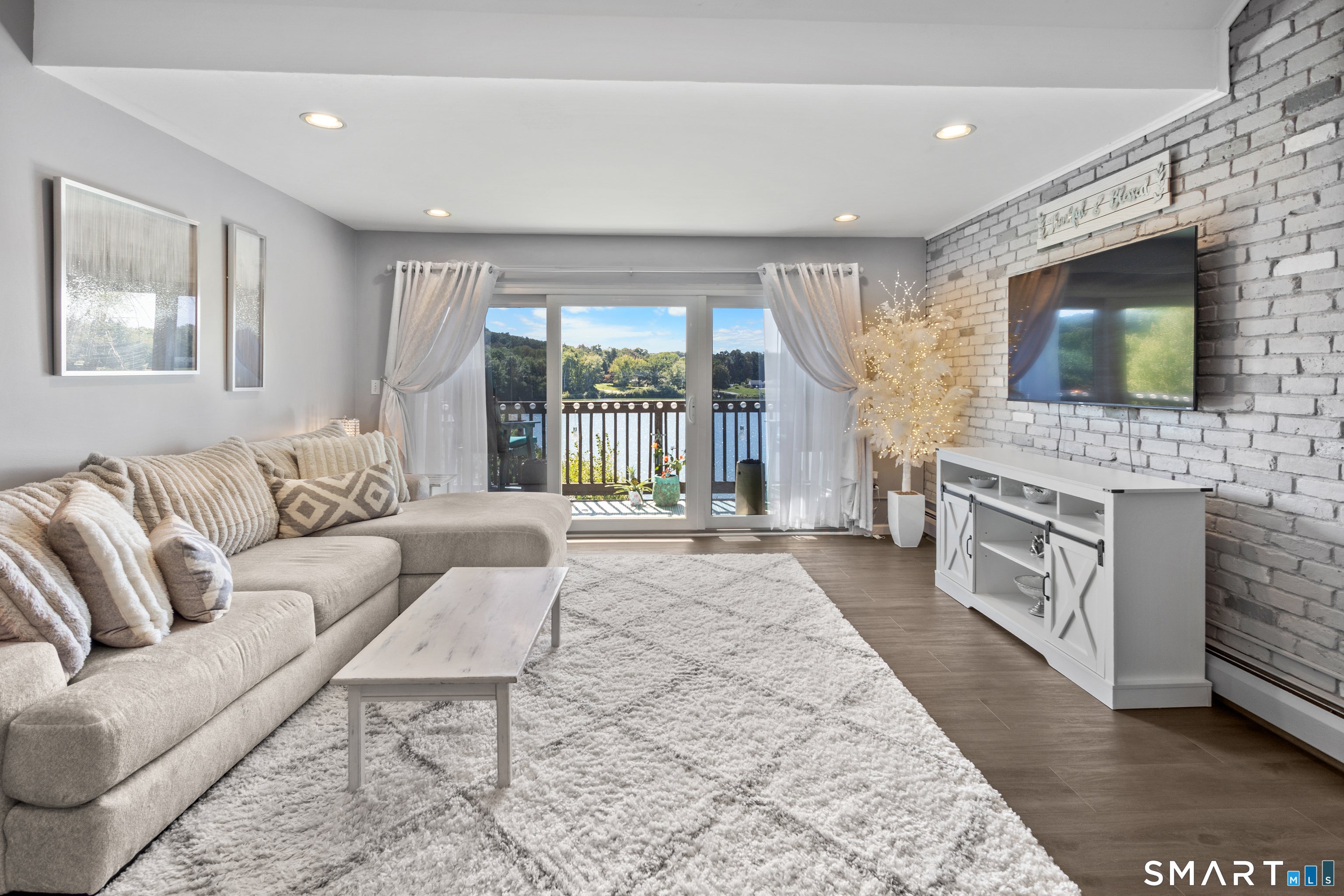 264 Lyman Road 1-4