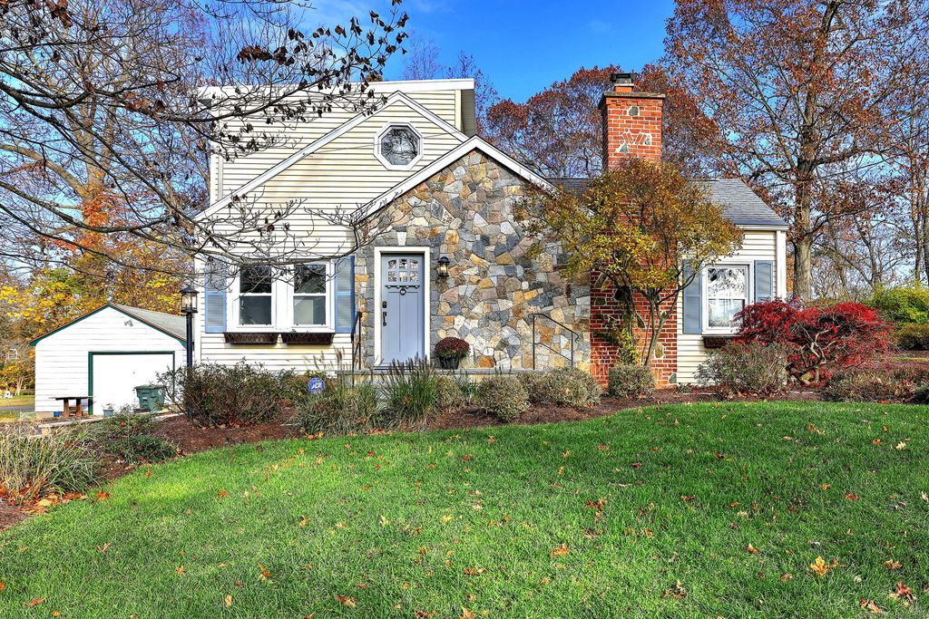 Photo of 131 6th Avenue, Milford, CT 06460 (MLS # 24141331)