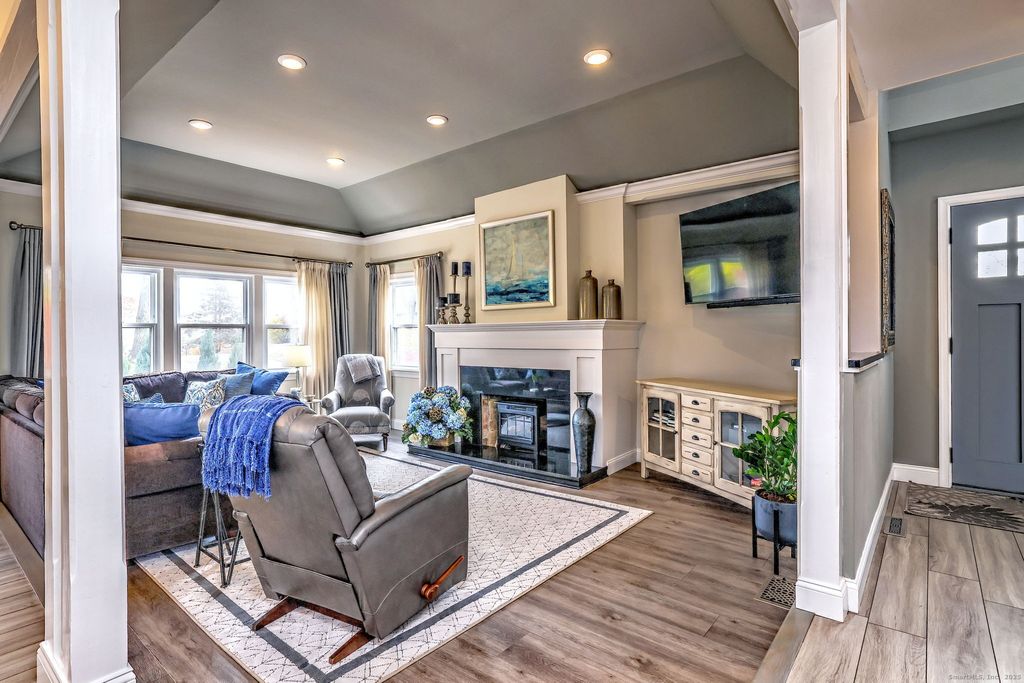 Photo of 131 6th Avenue, Milford, CT 06460 (MLS # 24141331)