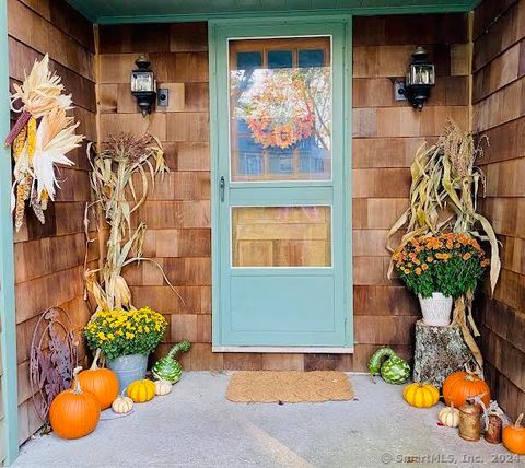 A home in North Canaan