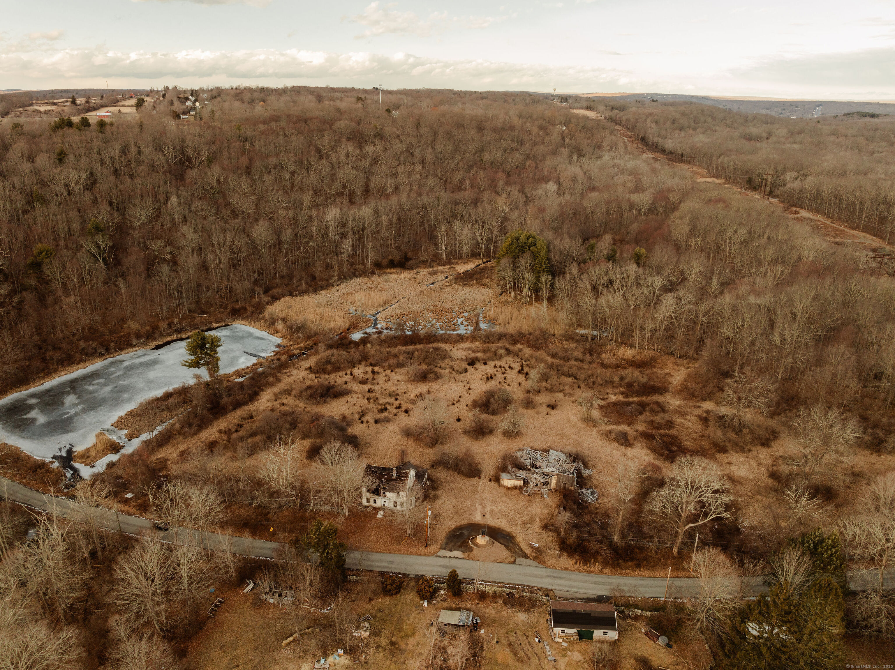 215 Wawecus Hill Road, Norwich, Connecticut image 9