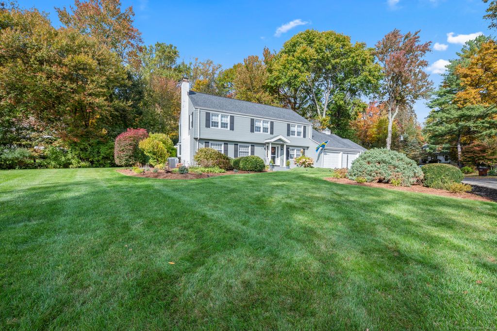 Photo of 186 Hunter Drive, West Hartford, CT 06107 (MLS # 24134164)