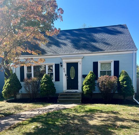 Photo of 90 Carleton Street, Hamden, CT 06517 (MLS # 24133650)