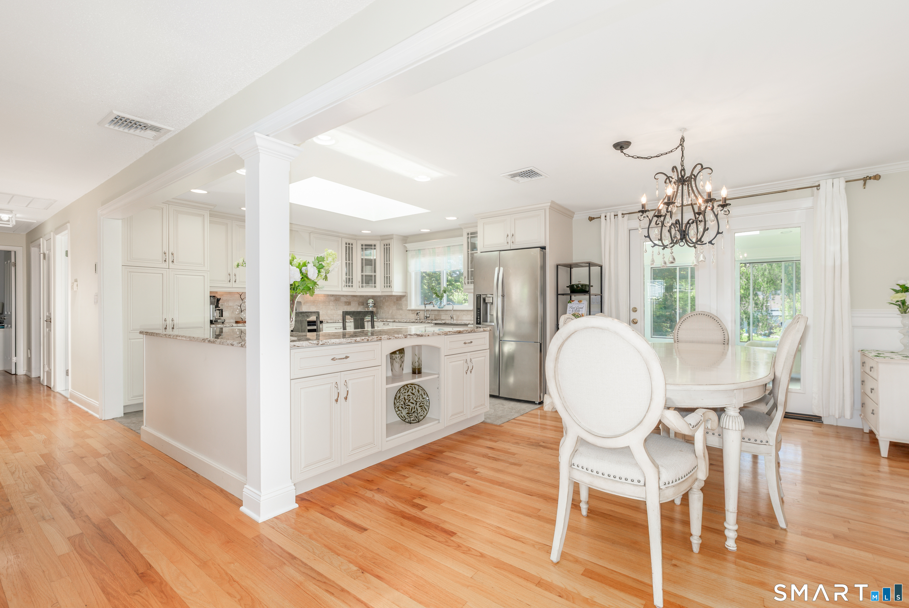 335 Redwood Lane