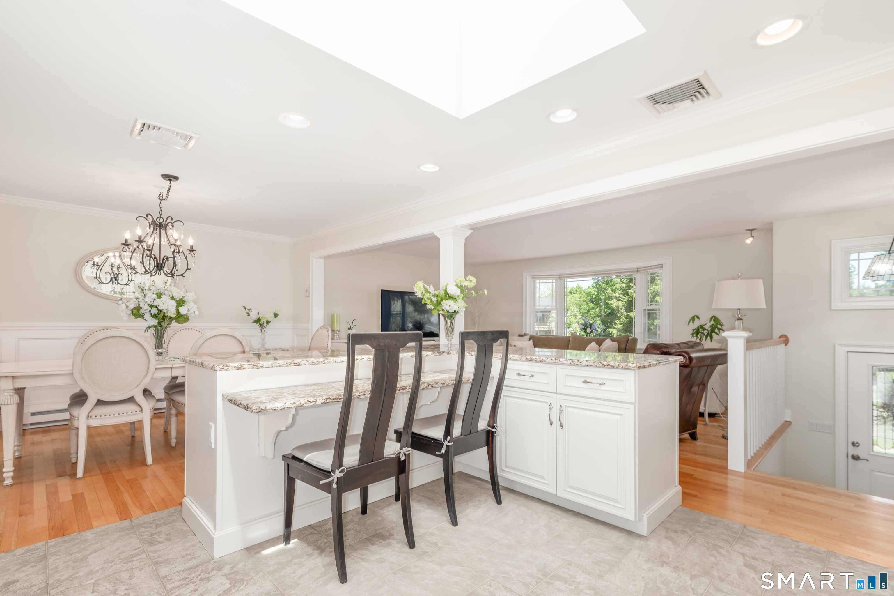 335 Redwood Lane