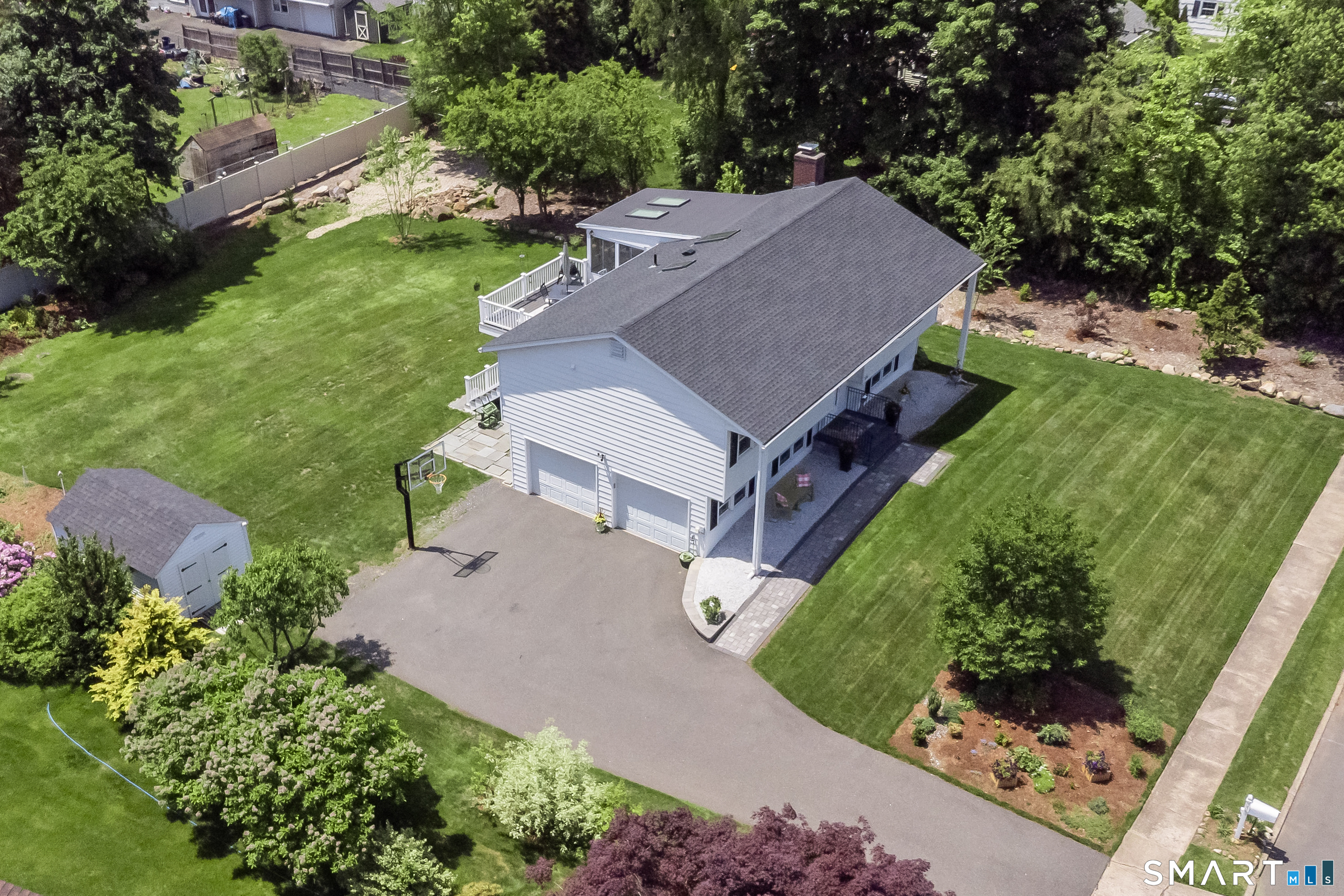 335 Redwood Lane