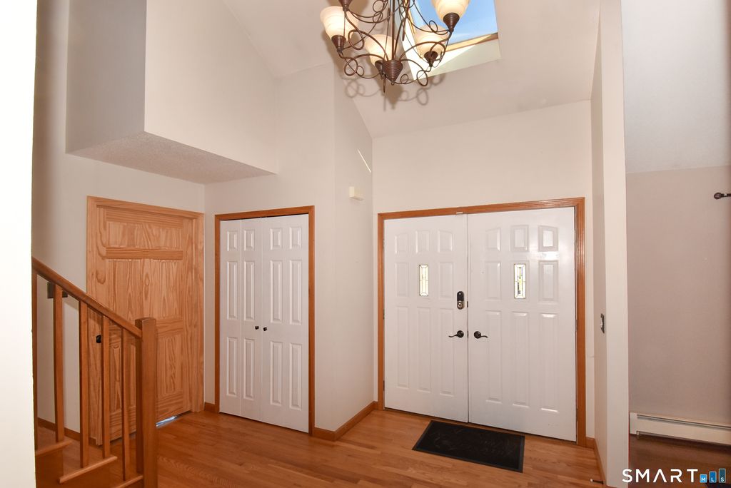 Photo of 35 Vincent Circle, South Windsor, CT 06074 (MLS # 24158864)