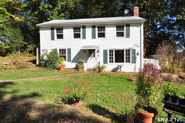 166 DUNCASTER RD, BLOOMFIELD, CT 06002 - Image b0646a15f9674019ec9d088eb02a7d3a/405642425