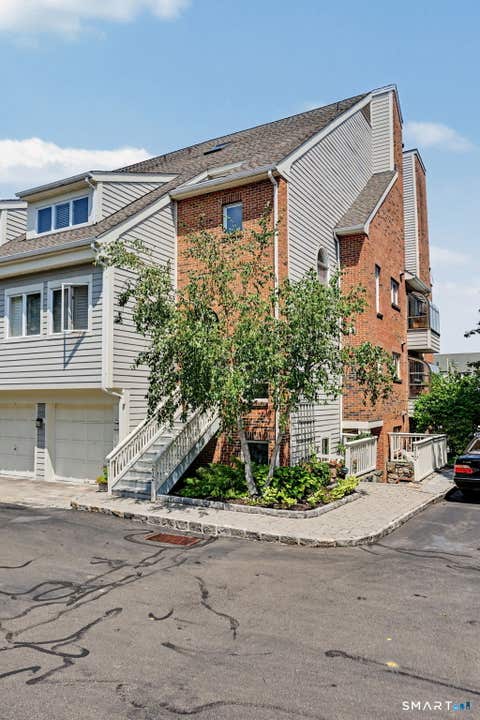 Photo of 123 Harbor Drive #210, Stamford, CT 06902 (MLS # 170584536)