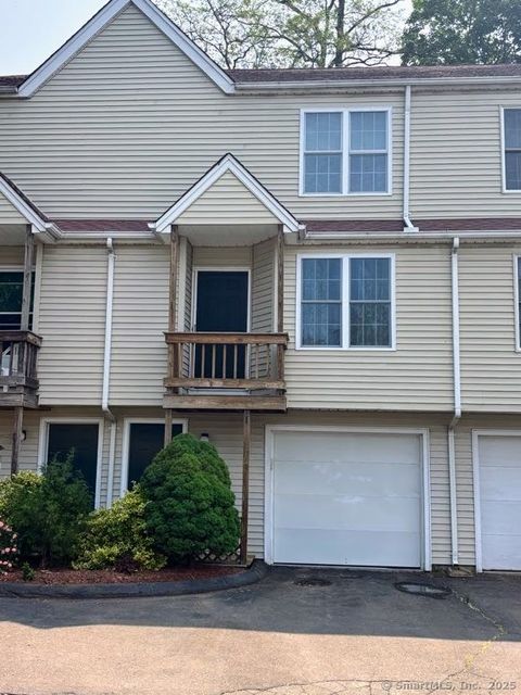41 High Street APT 2 East Haven CT 06512