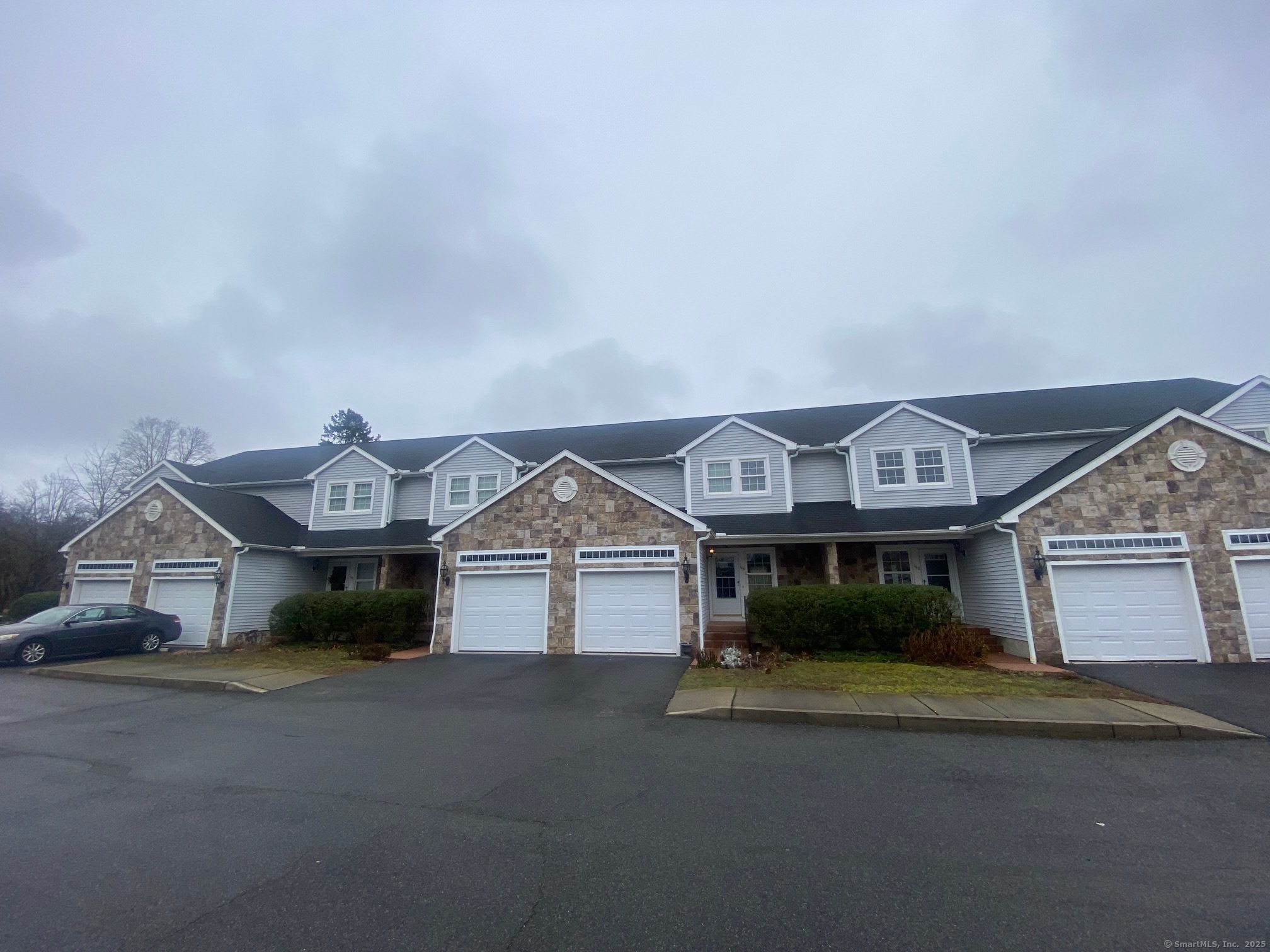 104 Lantern Court #104, Clinton, Connecticut image 1