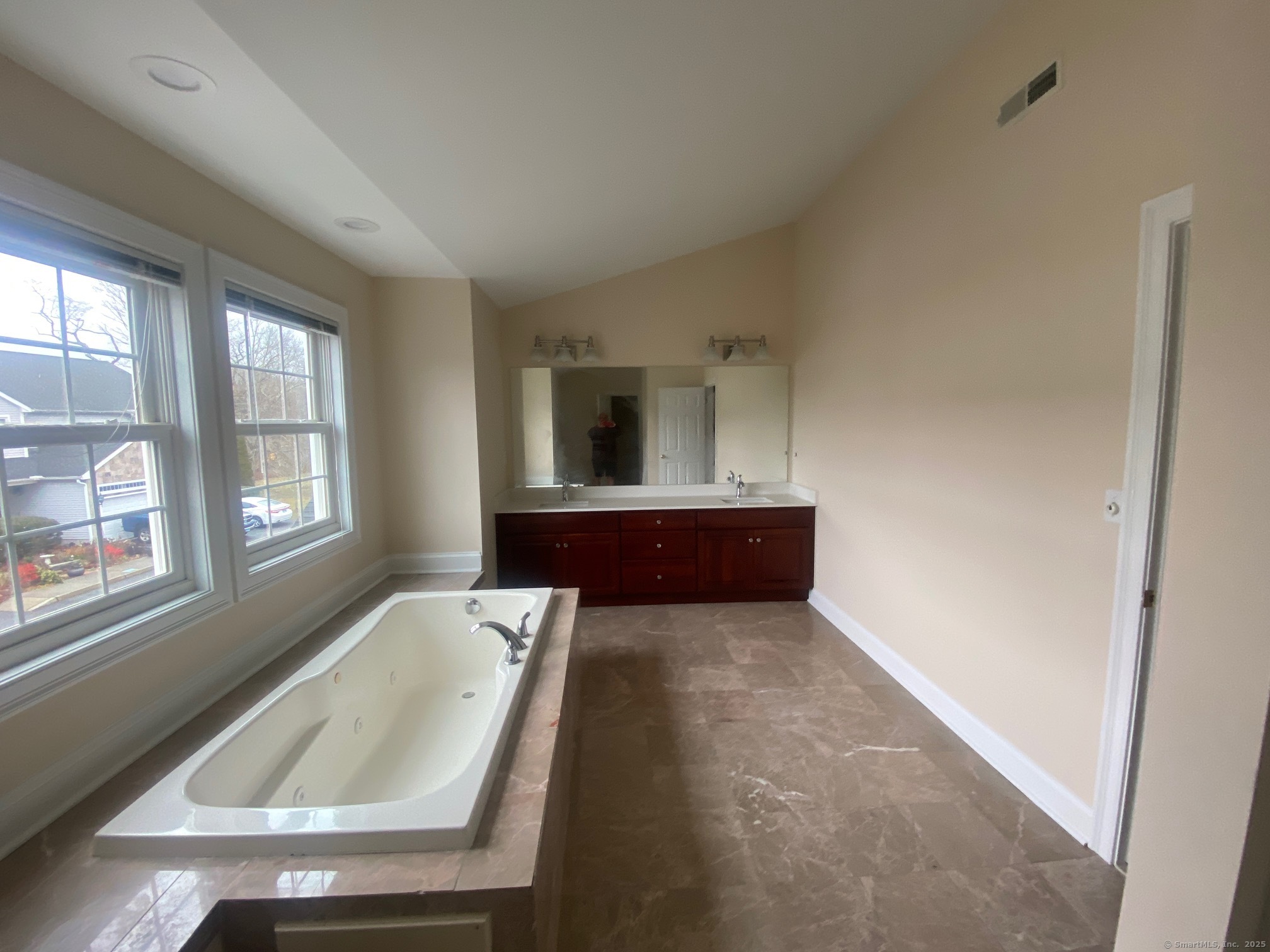 104 Lantern Court #104, Clinton, Connecticut image 7
