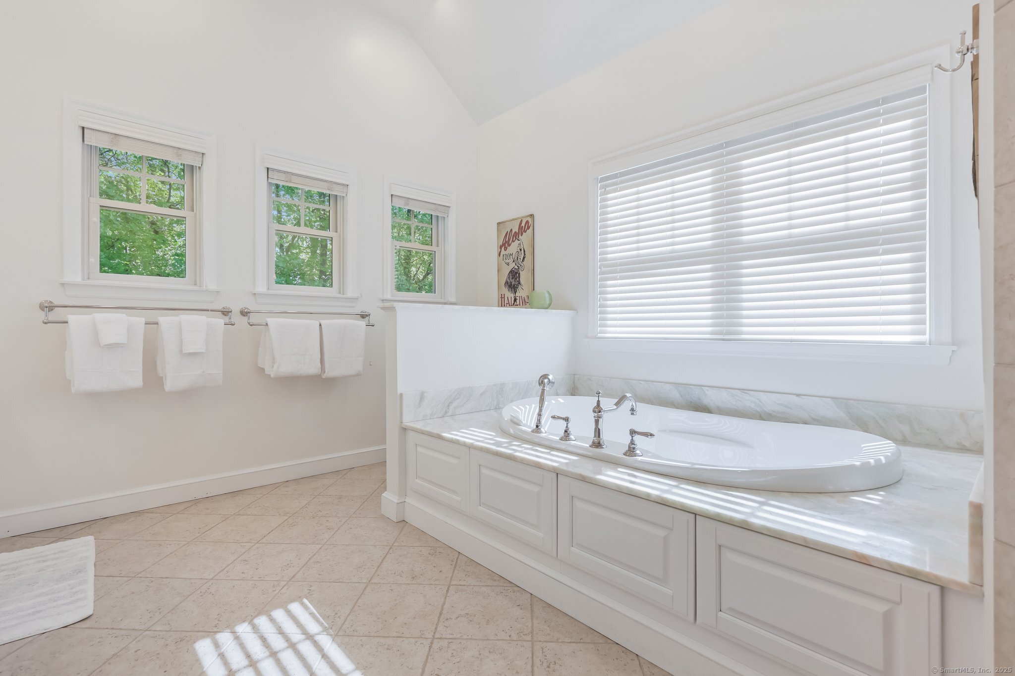 23 Miles Road, Darien, Connecticut image 17