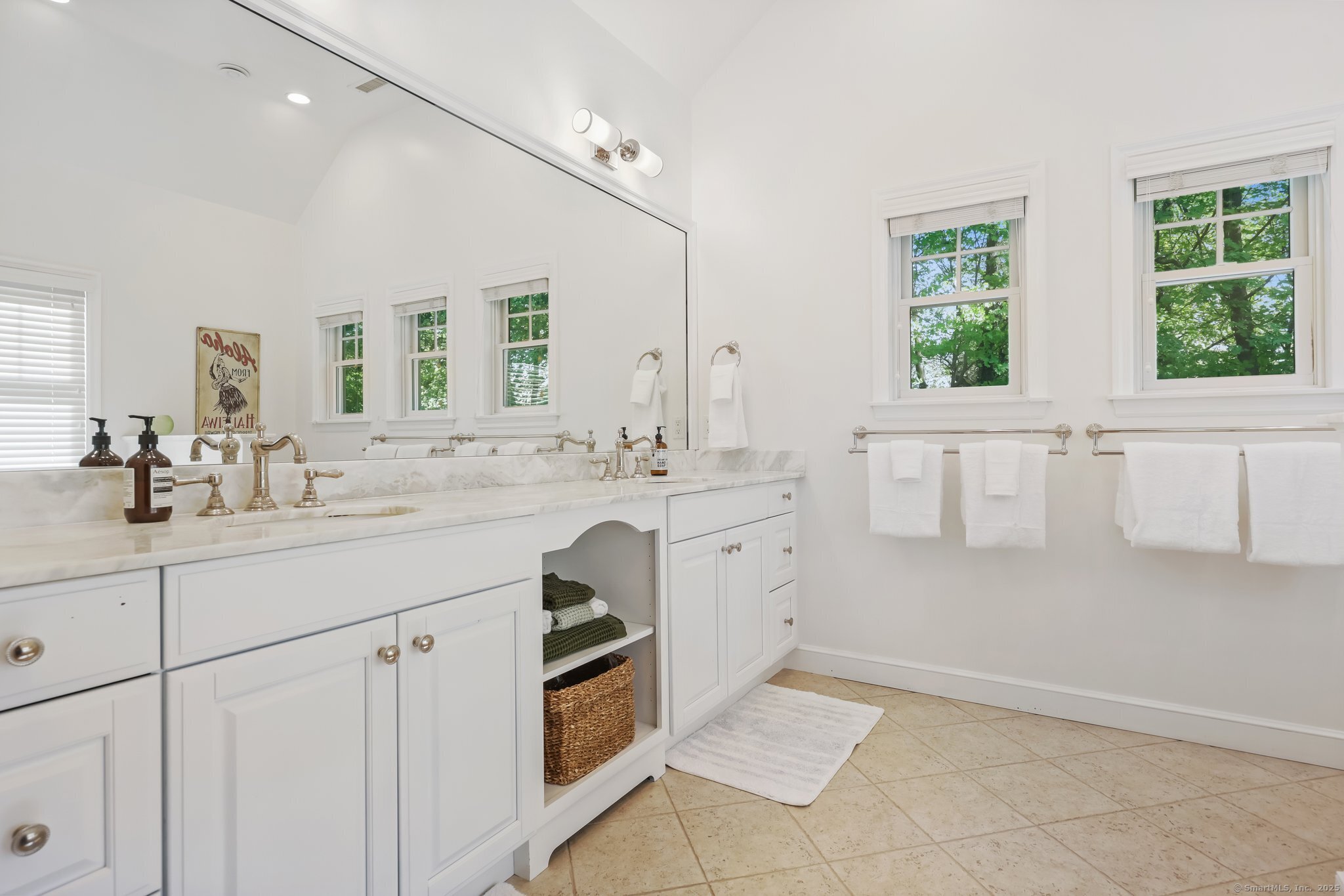 23 Miles Road, Darien, Connecticut image 18