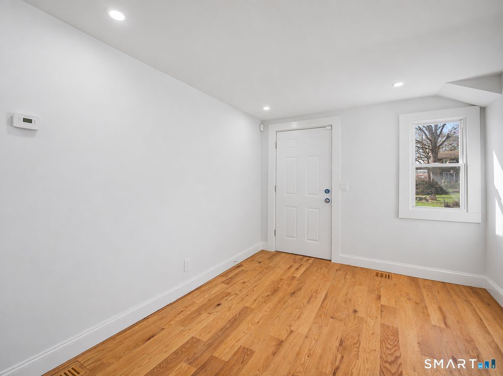 Photo of 306 Saunders Avenue, Bridgeport, CT 06606 (MLS # 24165449)