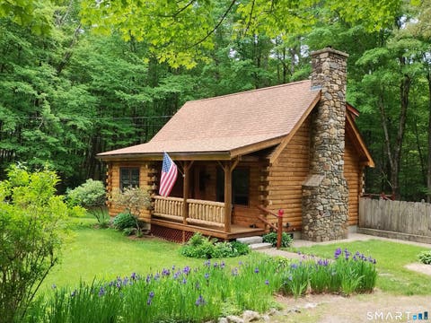 Homes For Sale - 586 English Neighborhood Road<br/> Woodstock, CT 06281