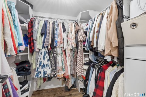 Tiny photo for 814 Popes Island Road #814, Milford, CT 06461 (MLS # 24161985)