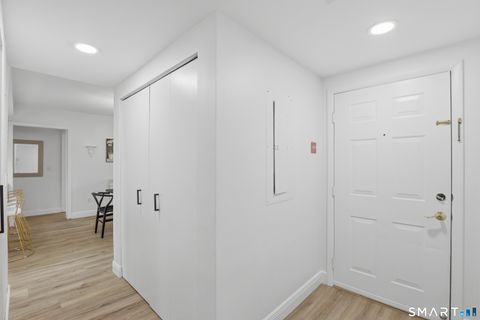 Tiny photo for 814 Popes Island Road #814, Milford, CT 06461 (MLS # 24161985)