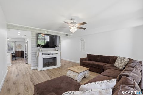 Tiny photo for 814 Popes Island Road #814, Milford, CT 06461 (MLS # 24161985)