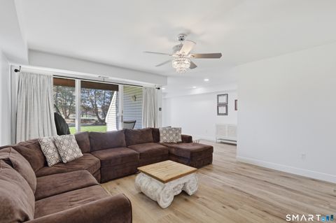 Tiny photo for 814 Popes Island Road #814, Milford, CT 06461 (MLS # 24161985)