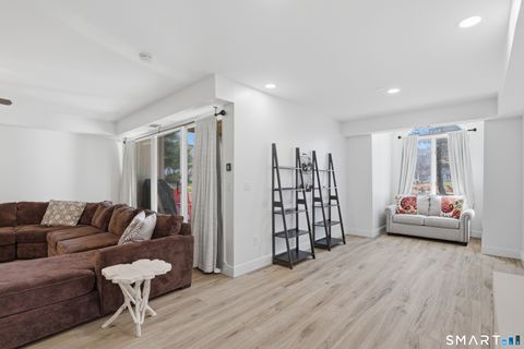 Tiny photo for 814 Popes Island Road #814, Milford, CT 06461 (MLS # 24161985)