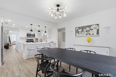 Tiny photo for 814 Popes Island Road #814, Milford, CT 06461 (MLS # 24161985)