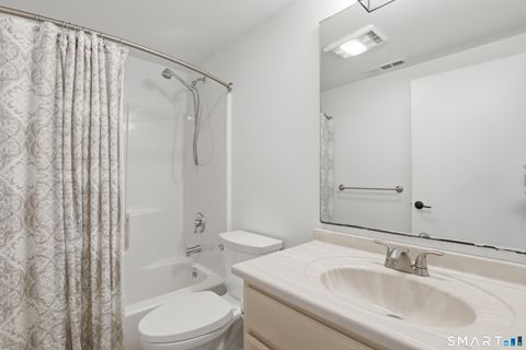 Tiny photo for 814 Popes Island Road #814, Milford, CT 06461 (MLS # 24161985)