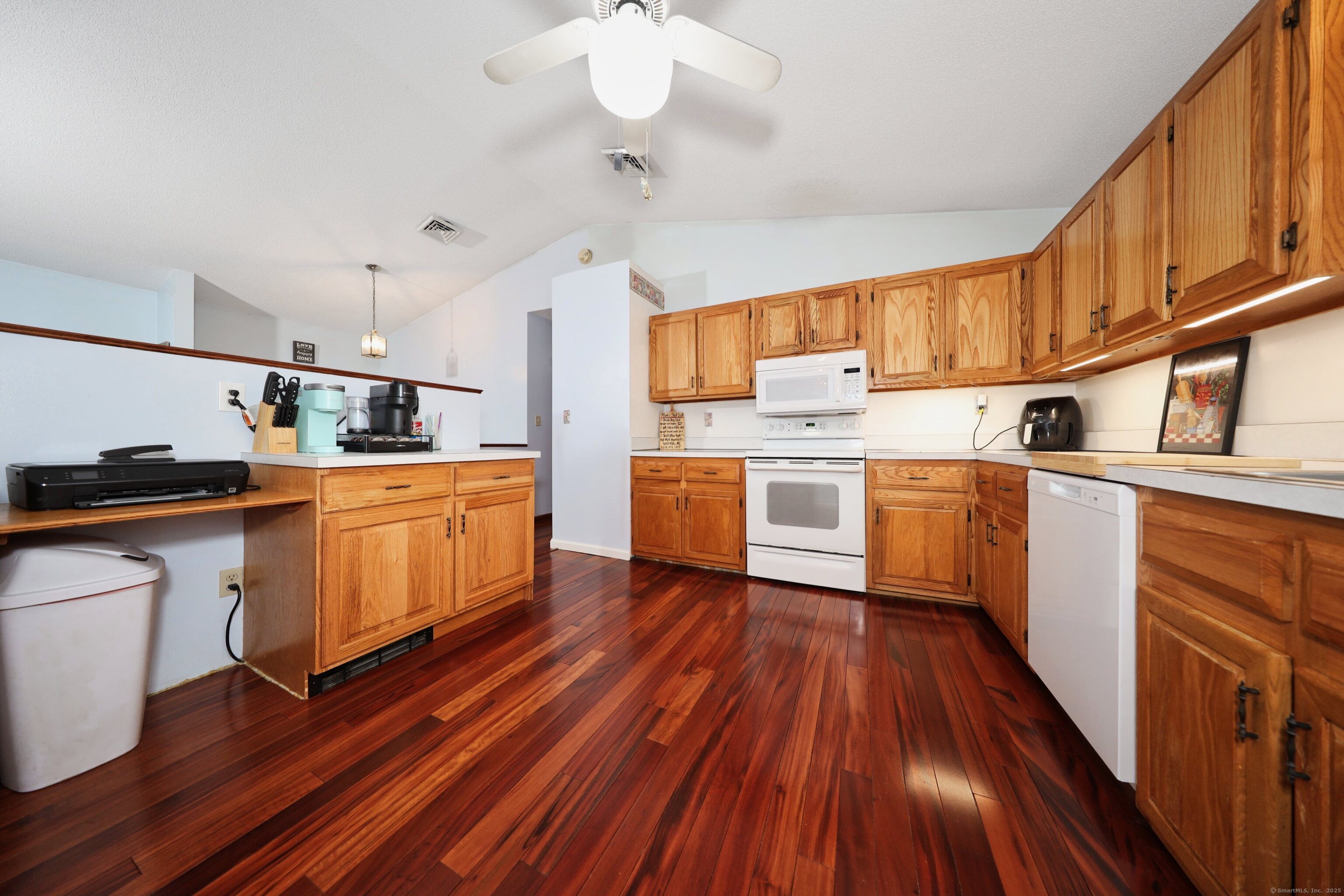 28 Colony Road, Plymouth, Connecticut image 3