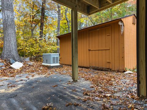 Tiny photo for 16 Longview Avenue, Waterford, CT 06385 (MLS # 24137762)