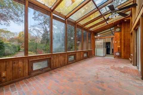 Tiny photo for 16 Longview Avenue, Waterford, CT 06385 (MLS # 24137762)