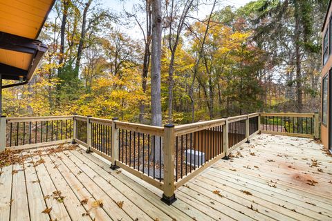 Tiny photo for 16 Longview Avenue, Waterford, CT 06385 (MLS # 24137762)