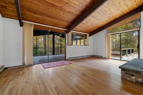 Tiny photo for 16 Longview Avenue, Waterford, CT 06385 (MLS # 24137762)