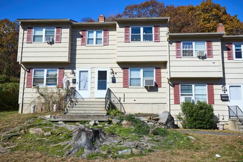 Tiny photo for 146 Coach Circle #5, Naugatuck, CT 06770 (MLS # 24132585)