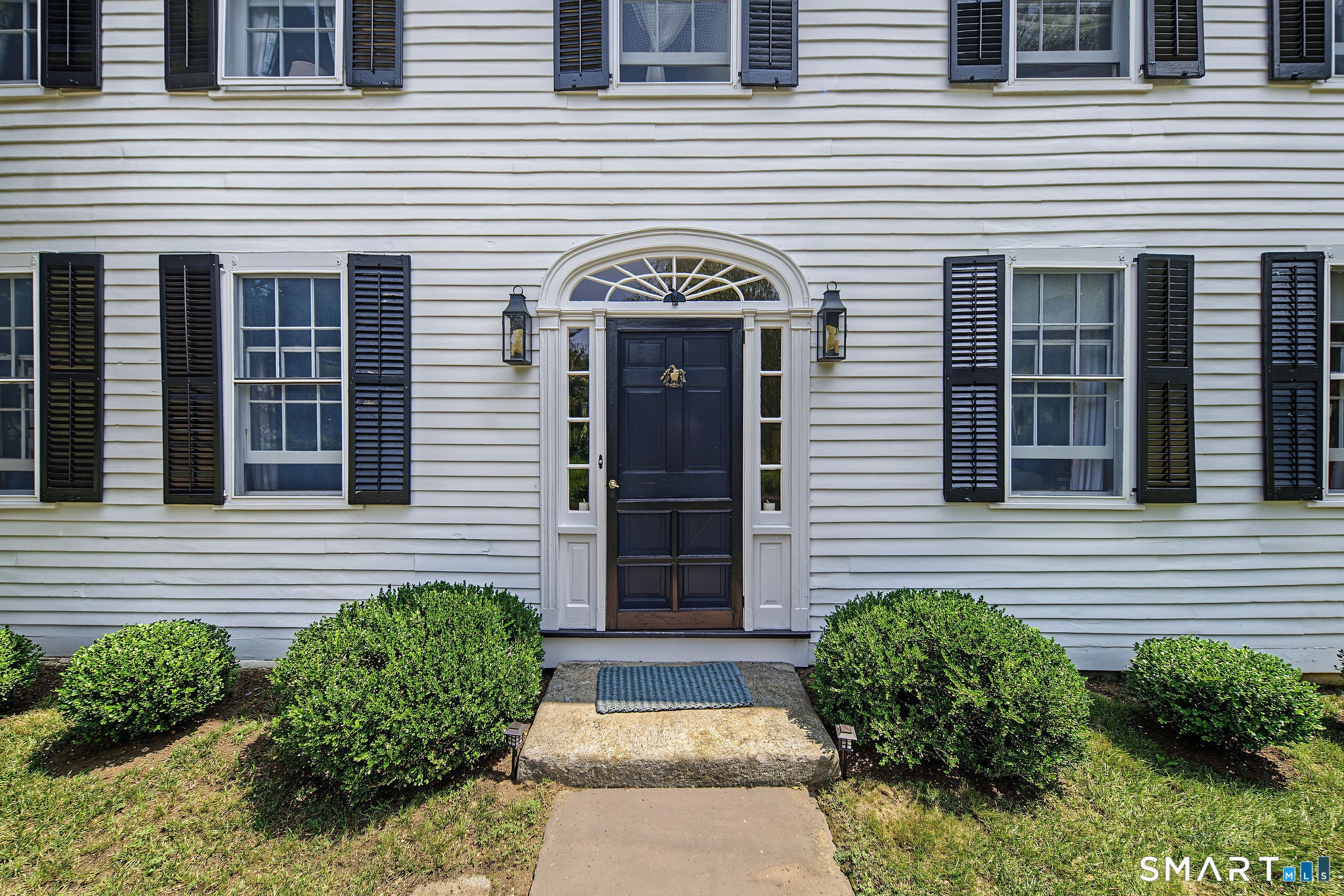 21 River Road